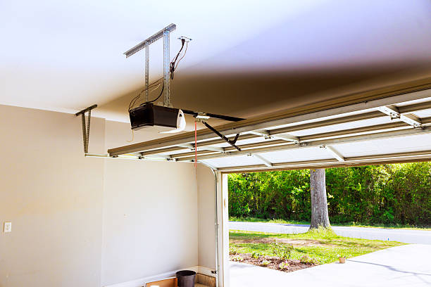 Top rated local Garage Door Roller Replacement specialists in Leslie, MI